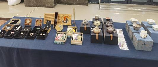 Cloisonne enamel and Mother-of -pearl inlay