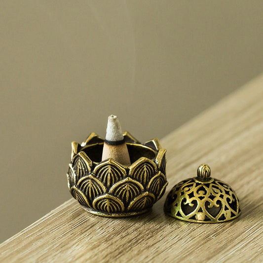 Wholesale Pure Copper Lotus Small Incense Burner Household Brass Hollow Incense Burner Desktop Aromatherapy Decoration Small Copper Ware Craft Gift