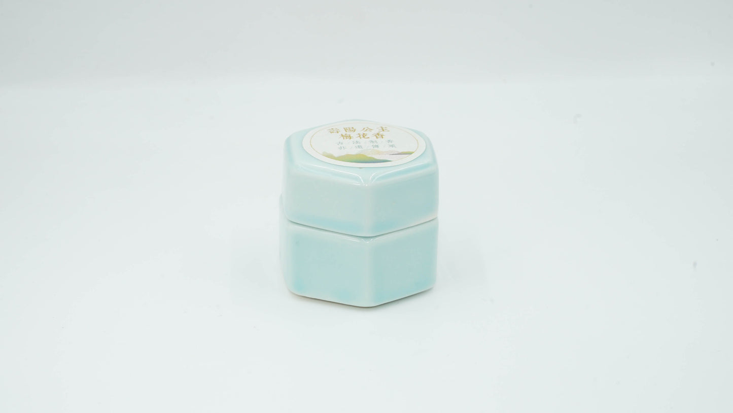 Tanditional Incense sticks and balls