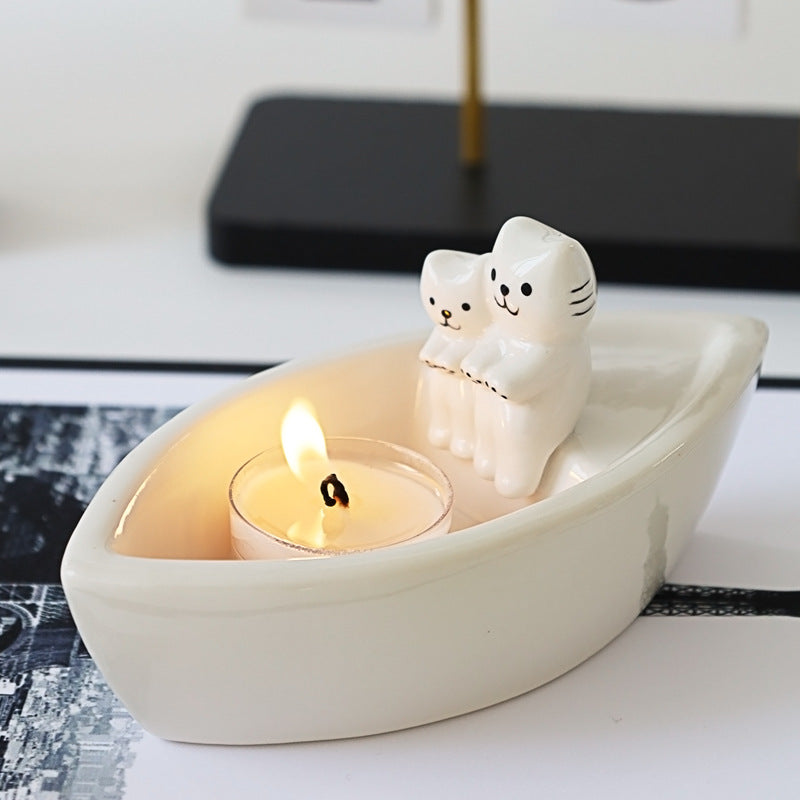 Cross-Border Boat Aromatherapy Candle Cup Cute Couple Cat Wax Baking Hand Candlestick Holiday Atmosphere Light Decoration Candlestick