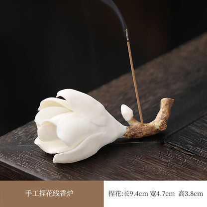 Magnolia Incense Stick Chinese Style Handmade Ceramic Pinch Flower Incense Holder Zen Incense Burner Home Decoration Sandalwood Incense Burner