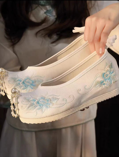 Chinese Hanfu Shoes.