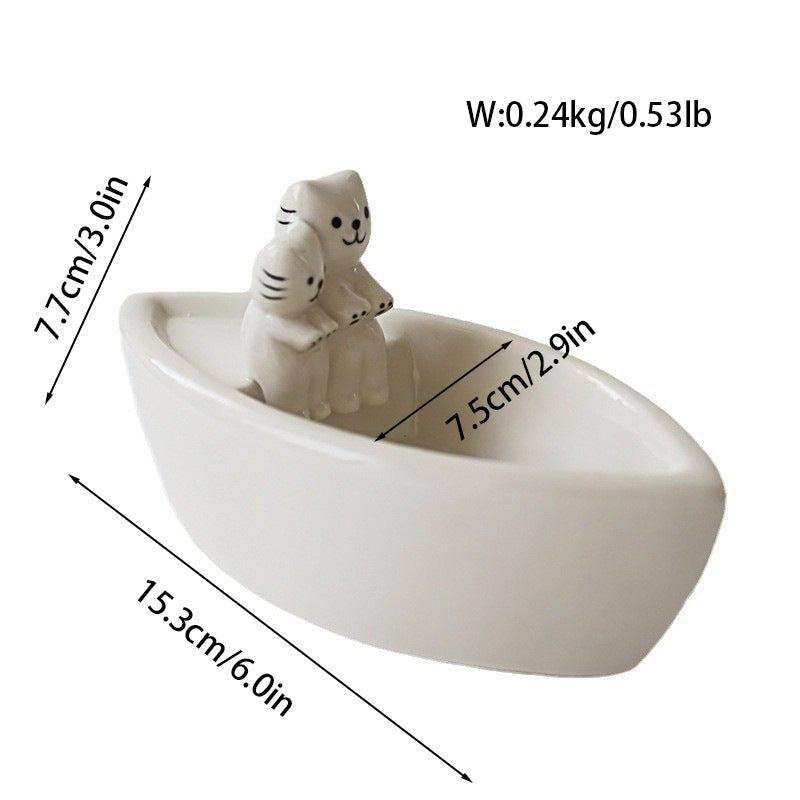 Cross-Border Boat Aromatherapy Candle Cup Cute Couple Cat Wax Baking Hand Candlestick Holiday Atmosphere Light Decoration Candlestick